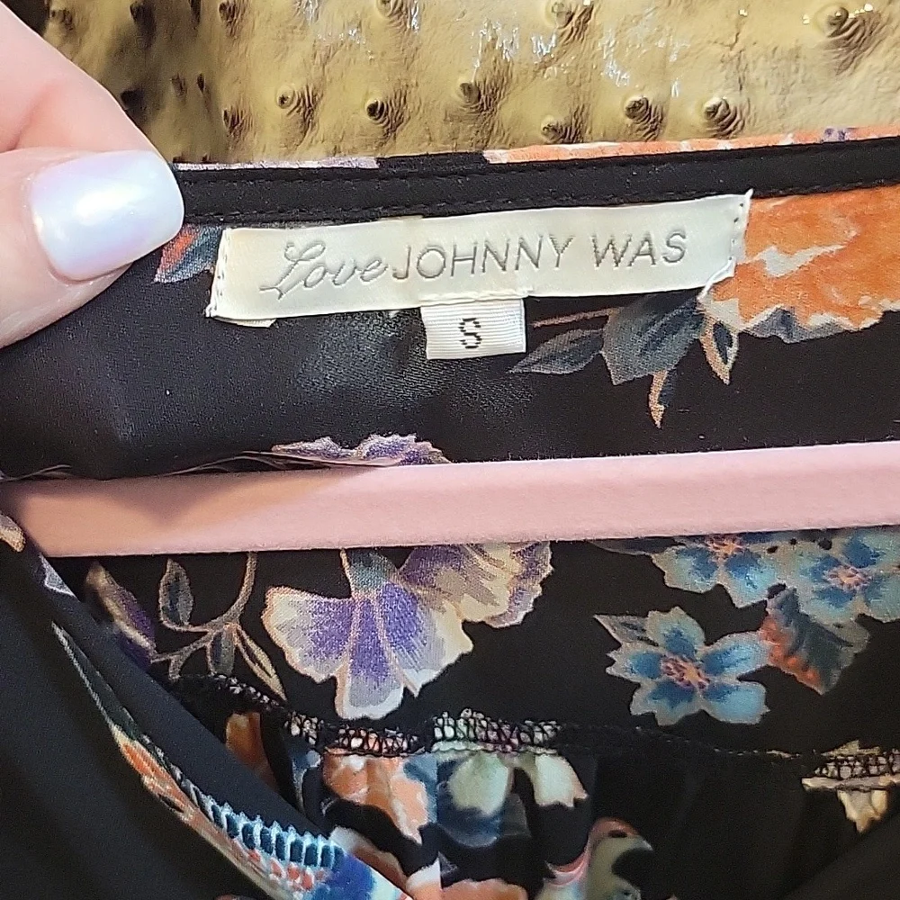 Johnny Was Silk Blouse - Picture 4 of 14